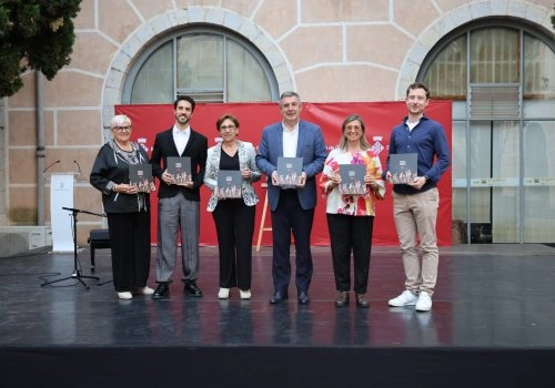 Girona en Moviment celebra 10 anys de dansa solidària amb l’edició d’un llibre commemoratiu