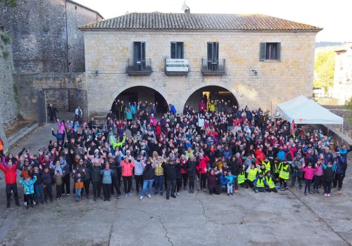 Quatre-centes persones desafien el fred per participar a la 23a edició de la Marxa del Xuixo